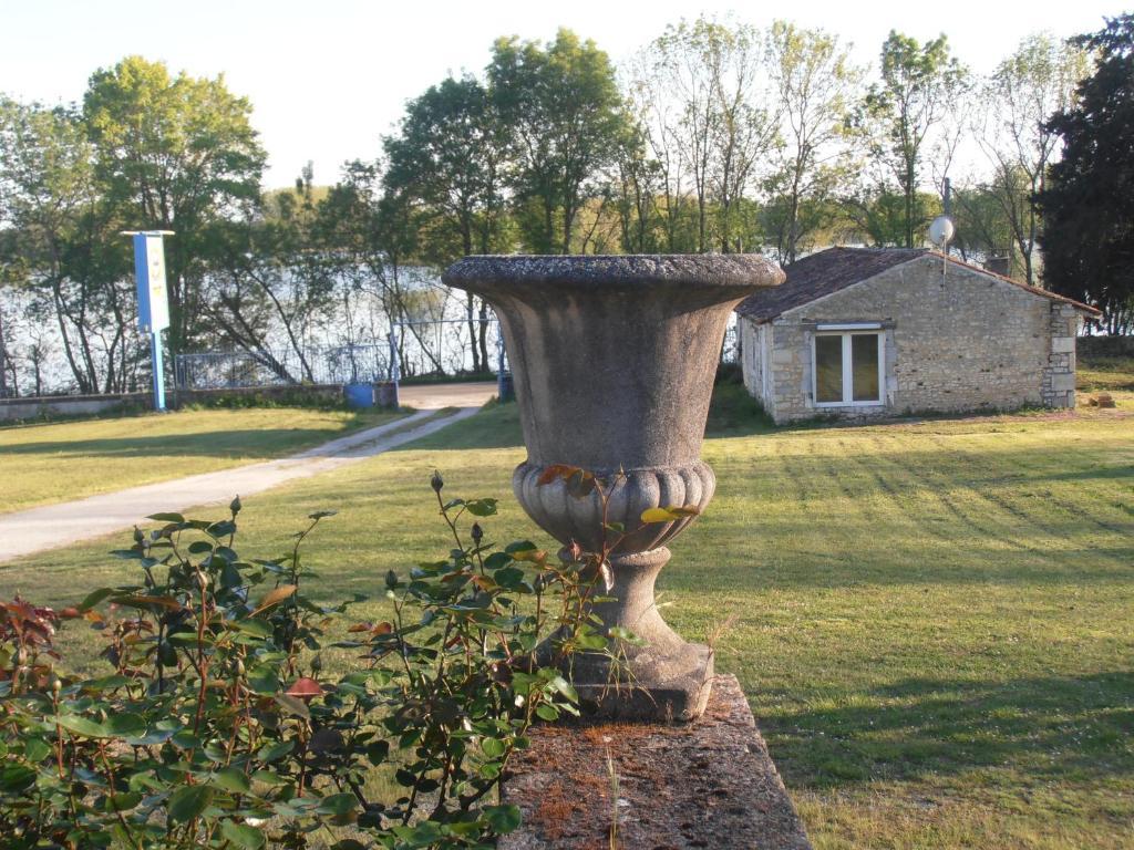 Chateau Sainte Marie Hotell Dompierre-sur-Charente Eksteriør bilde