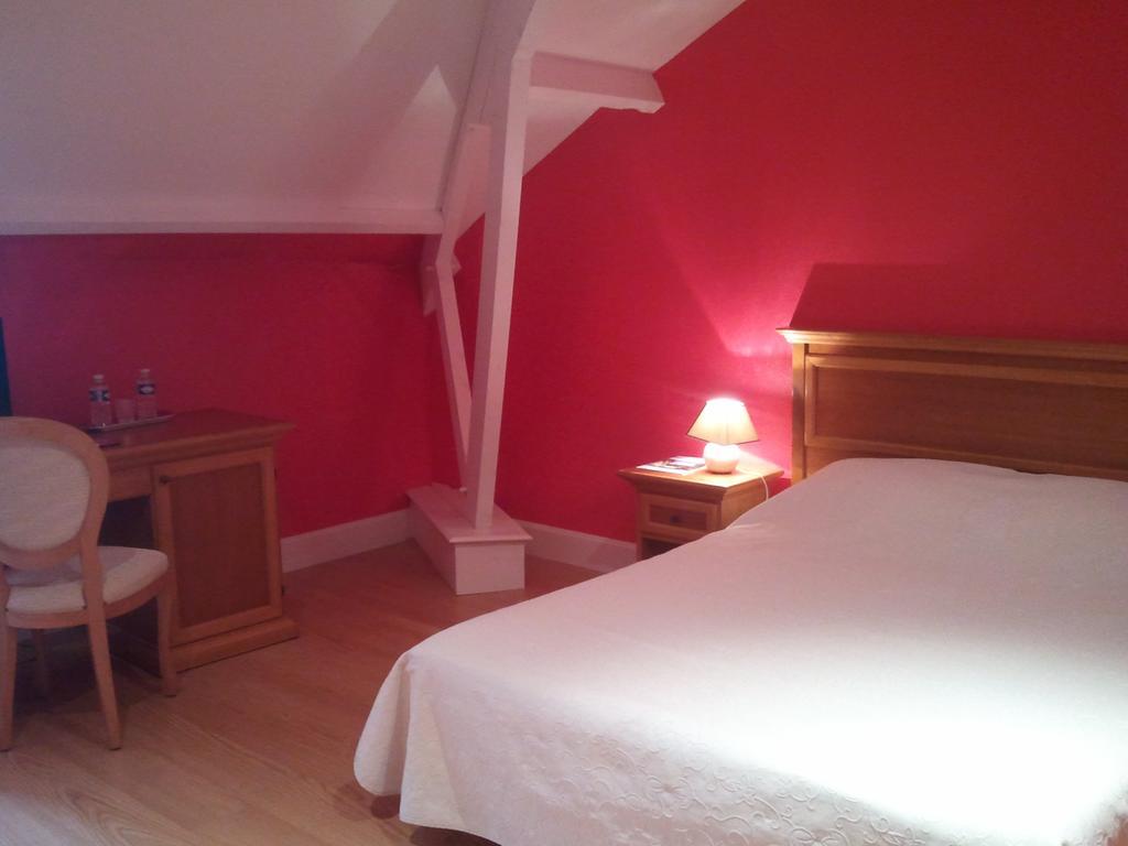 Chateau Sainte Marie Hotell Dompierre-sur-Charente Rom bilde